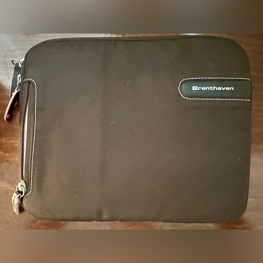 Brenthaven Brown Laptop Sleeve